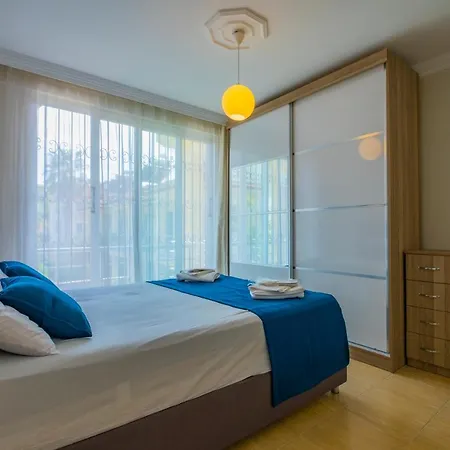 Villa Salazzo Calis Beach