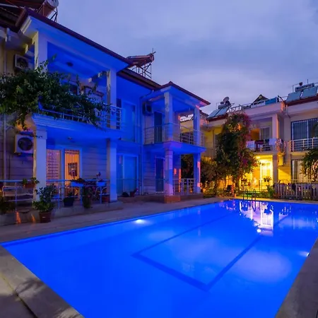 Salazzo Calis Beach Villa *
